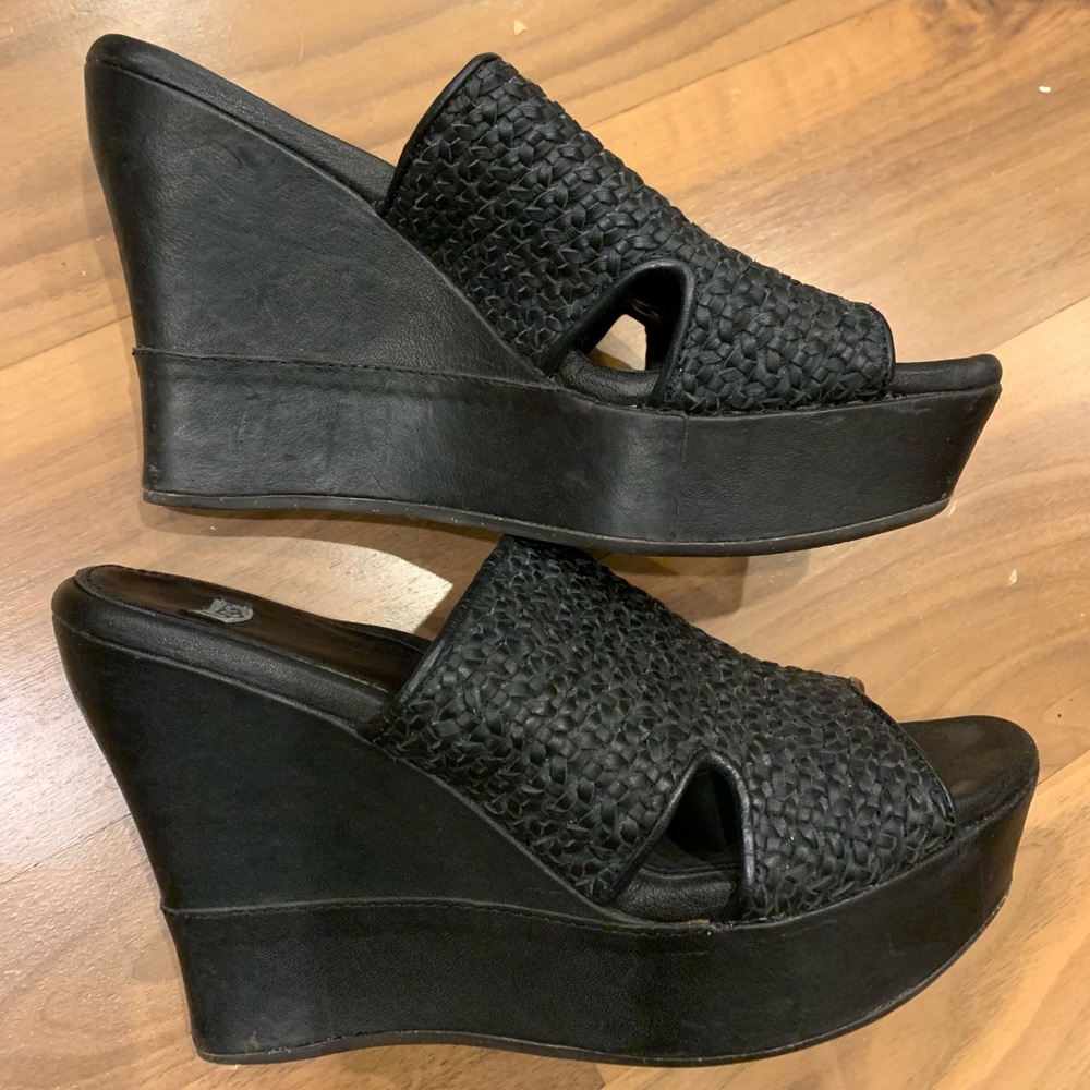 Ugg Sandals wedge heels